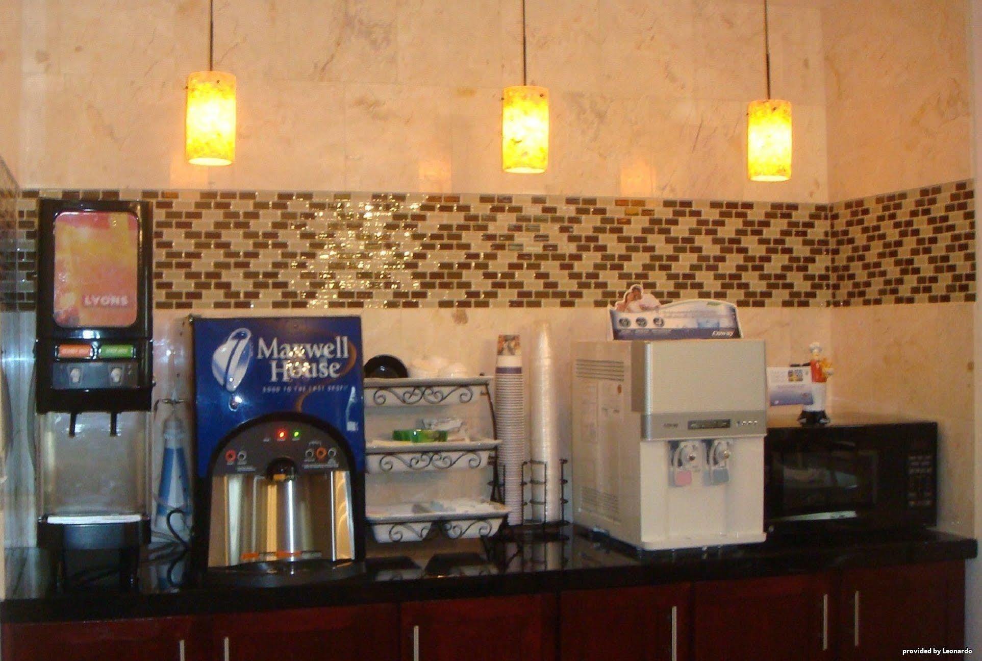Best Western Roanoke Inn & Suites Ngoại thất bức ảnh