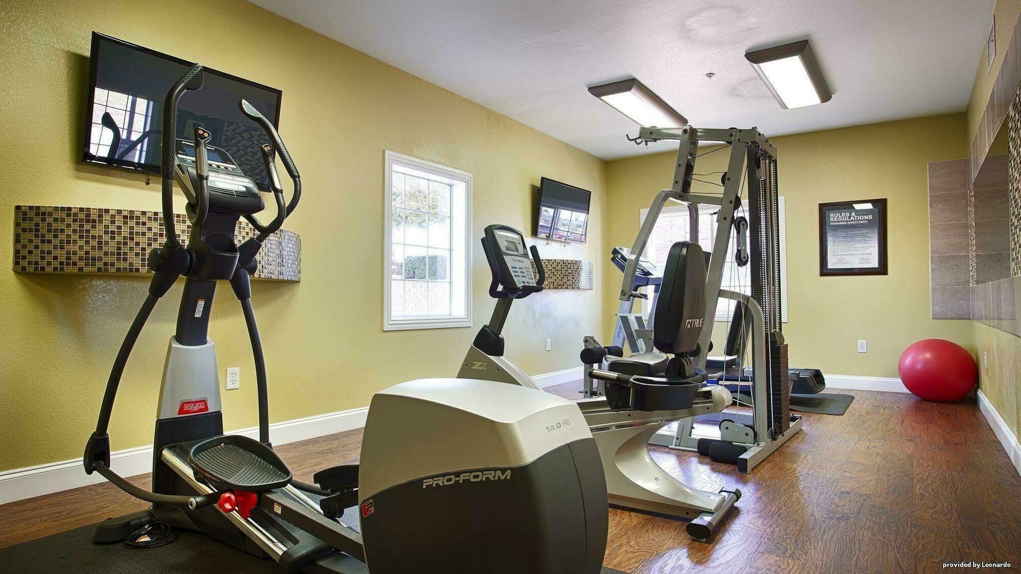Best Western Roanoke Inn & Suites Ngoại thất bức ảnh